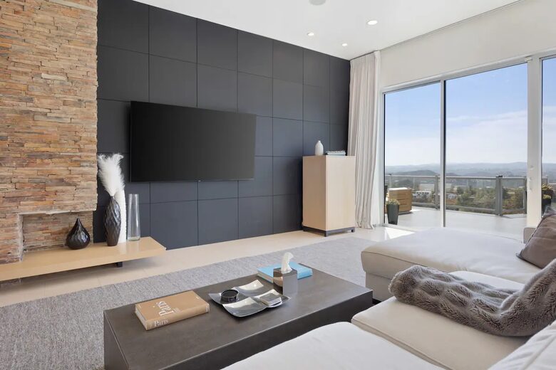 Briarcrest Estate (R) - Beverly Hills, California