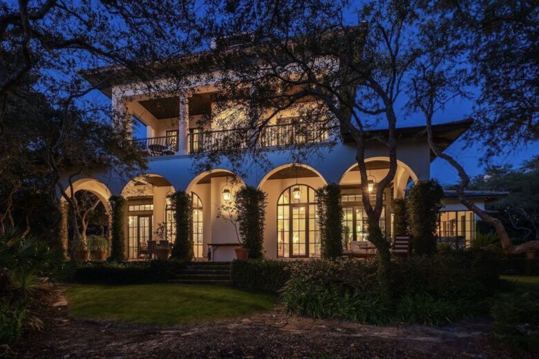 Beachside Retreat Overlooking Gulf of Mexico - Santa Rosa Beach, Florida