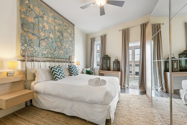 New Orleans Warehouse District Townhome - New Orleans, Louisiana