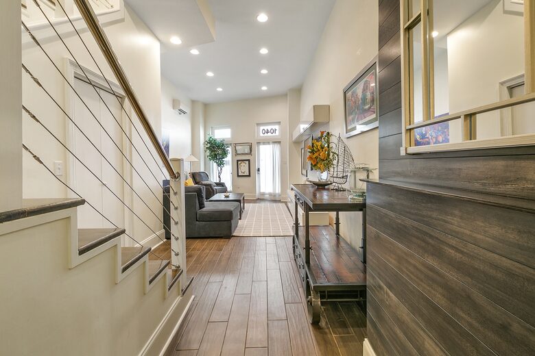 New Orleans Warehouse District Townhome - New Orleans, Louisiana