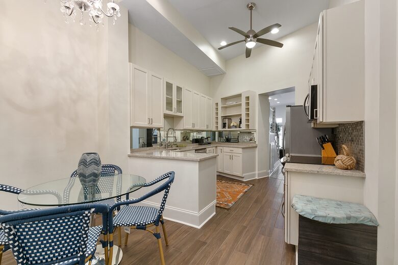 New Orleans Warehouse District Townhome - New Orleans, Louisiana