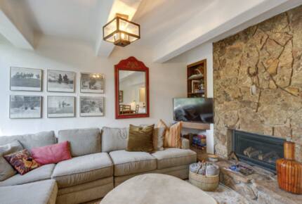 Vail International Condo with Pool and Hot Tub - Vail, Colorado