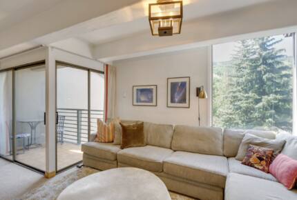 Vail International Condo with Pool and Hot Tub - Vail, Colorado