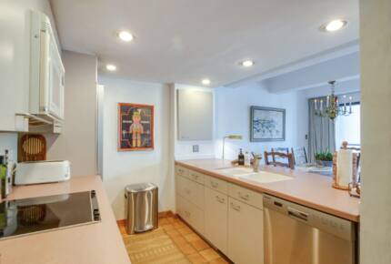 Vail International Condo with Pool and Hot Tub - Vail, Colorado