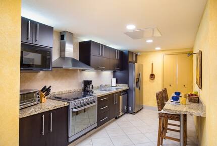 Spacious 3 Bed 3 Bath Beachfront Corner Unit - Puerto Vallarta, Mexico