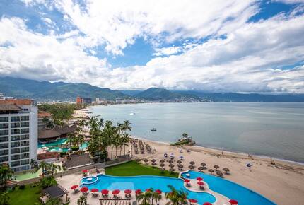 Spacious 3 Bed 3 Bath Beachfront Corner Unit - Puerto Vallarta, Mexico