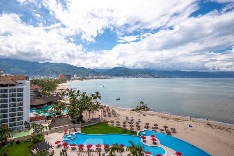 Spacious 3 Bed 3 Bath Beachfront Corner Unit - Puerto Vallarta, Mexico