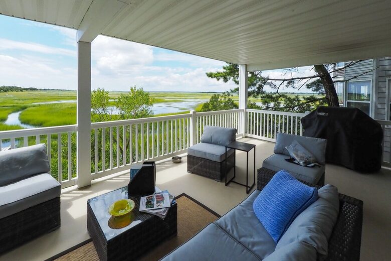 South End Beach Retreat | 1st floor duplex w/incredible views, short walk to beach - Ocean City, New Jersey