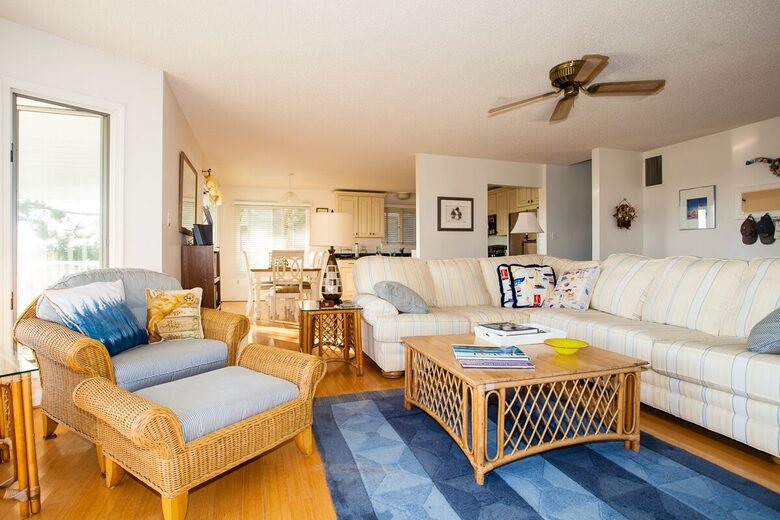 South End Beach Retreat | 1st floor duplex w/incredible views, short walk to beach - Ocean City, New Jersey
