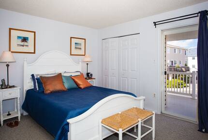 South End Beach Retreat | 1st floor duplex w/incredible views, short walk to beach - Ocean City, New Jersey