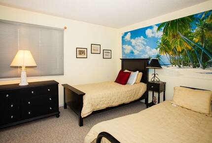 South End Beach Retreat | 1st floor duplex w/incredible views, short walk to beach - Ocean City, New Jersey