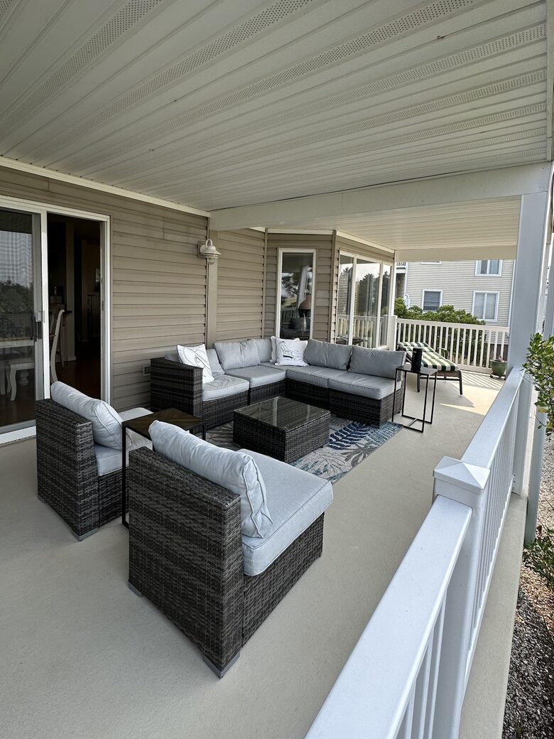 South End Beach Retreat | 1st floor duplex w/incredible views, short walk to beach - Ocean City, New Jersey