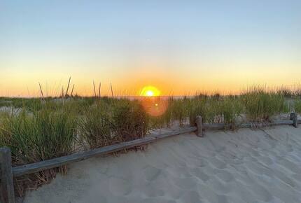 South End Beach Retreat | 1st floor duplex w/incredible views, short walk to beach - Ocean City, New Jersey