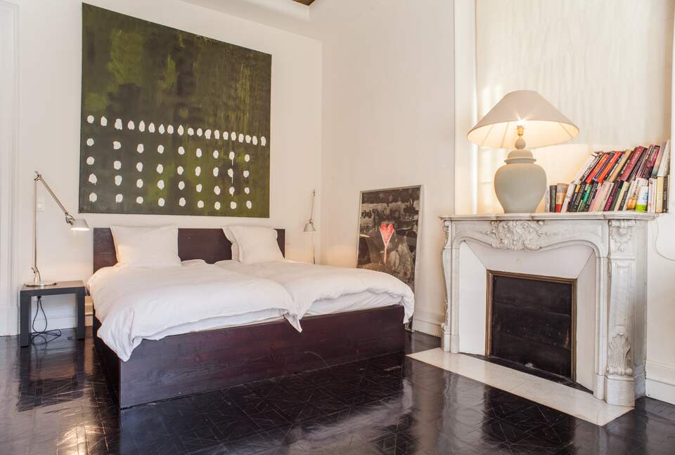 Scandinavian Designer Ground Floor Apartment - Nice, France