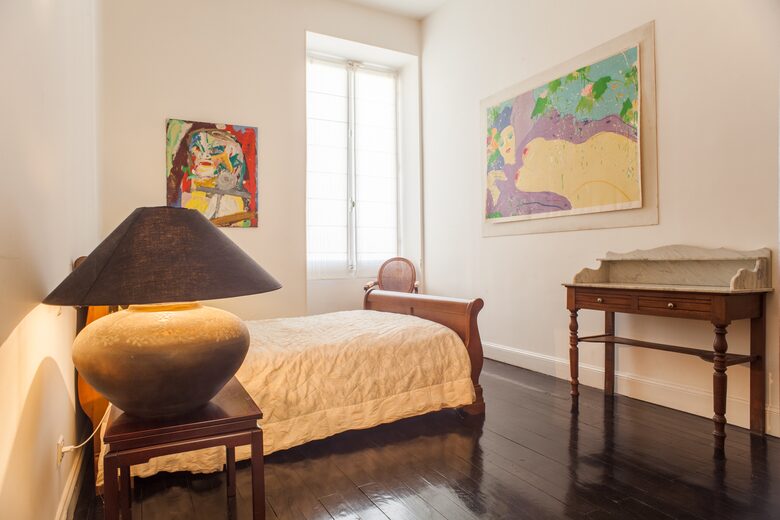 Scandinavian Designer Ground Floor Apartment - Nice, France