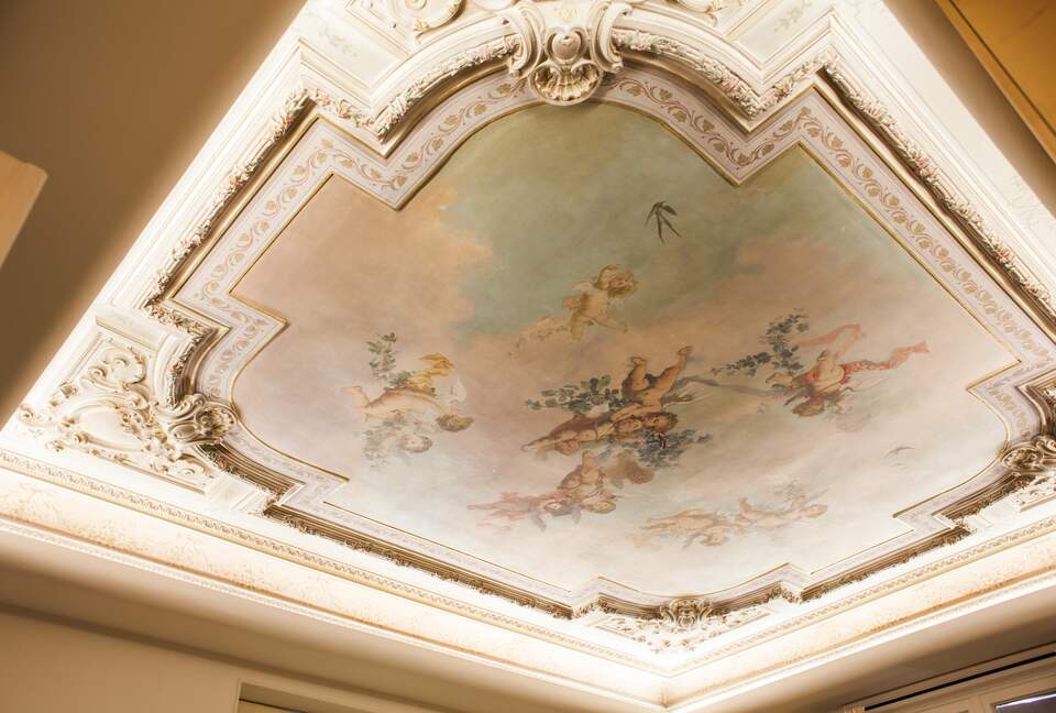 Scandinavian Designer Ground Floor Apartment - Nice, France