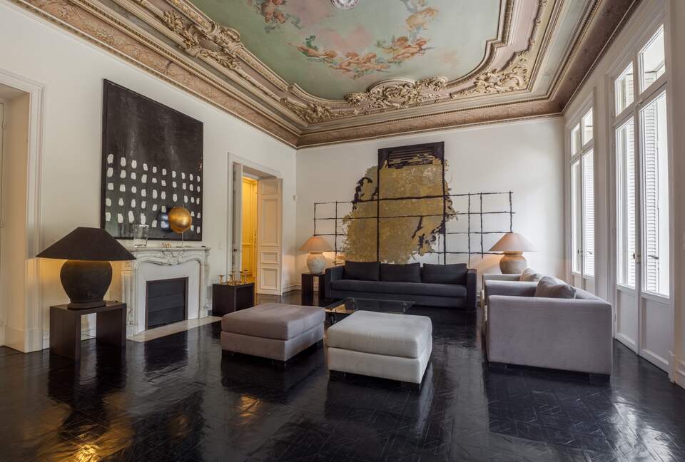 Scandinavian Designer Ground Floor Apartment - Nice, France