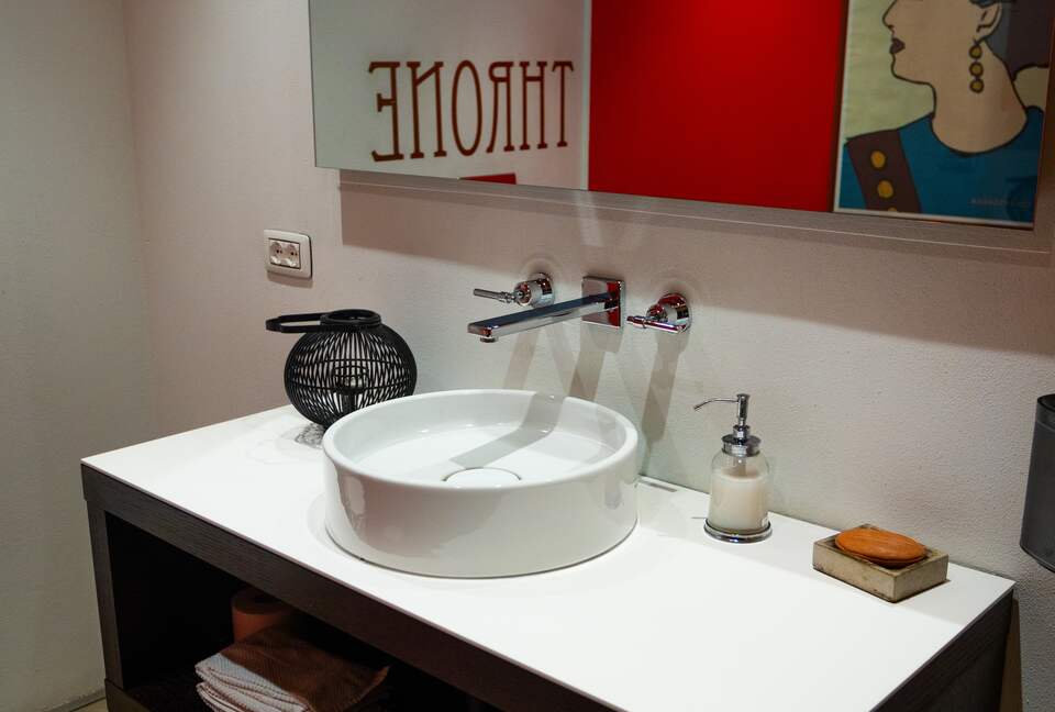 Villa SuSti - Agliano Terme, Italy