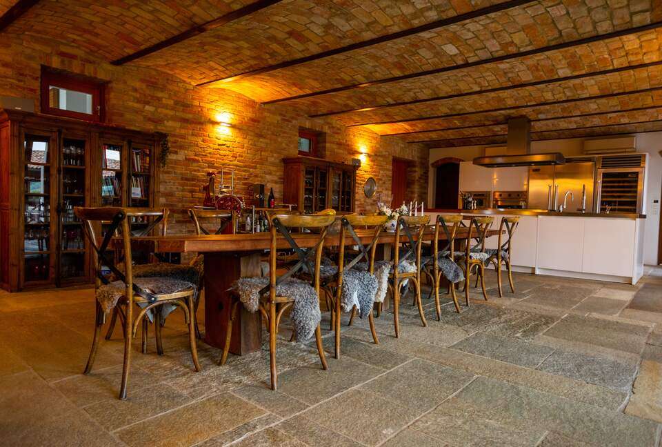 Villa SuSti - Agliano Terme, Italy