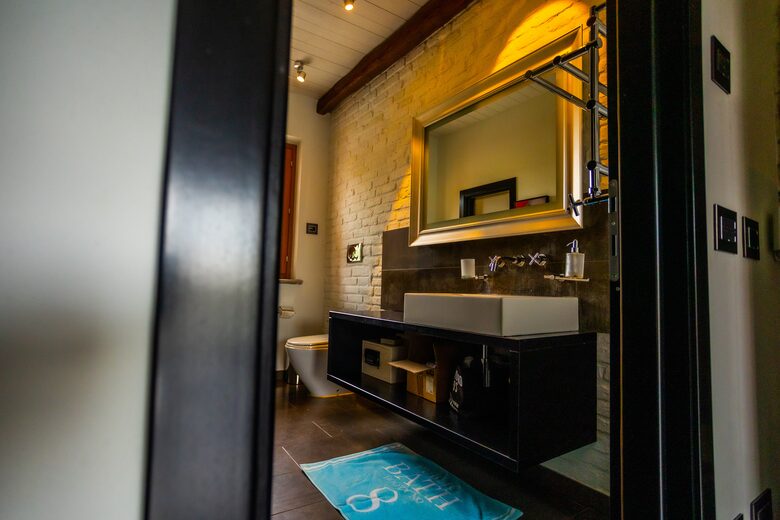 Villa SuSti - Agliano Terme, Italy