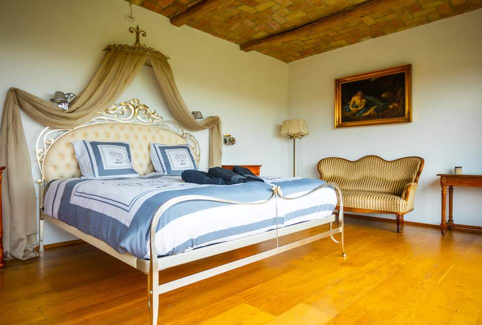 Villa SuSti - Agliano Terme, Italy