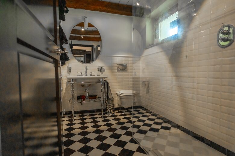 Villa SuSti - Agliano Terme, Italy