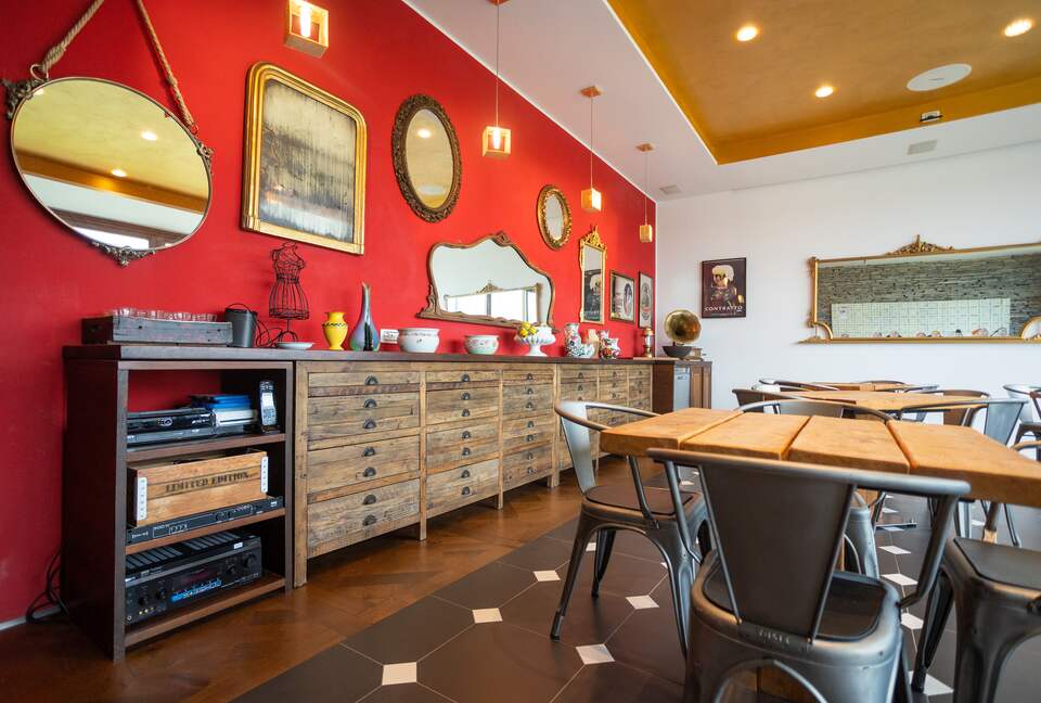 Villa SuSti - Agliano Terme, Italy