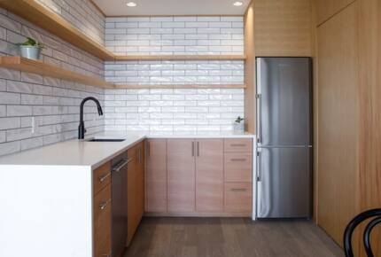 Stunning Studio Oceanfront Escape - Sooke, Canada