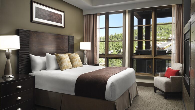 Northstar Lodge, Lake Tahoe - Two-Bedroom Residence with Den - Truckee, California