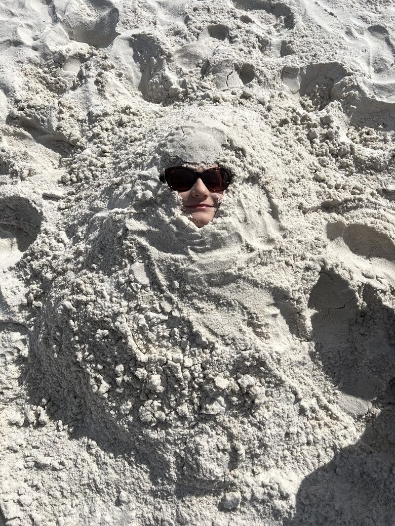 Cheerful 3- Bedroom Cottage 5 Min Walk to the Beach - Panama City Beach, Florida