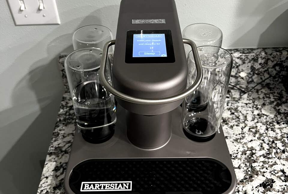 Cheerful 3- Bedroom Cottage 5 Min Walk to the Beach - Panama City Beach, Florida