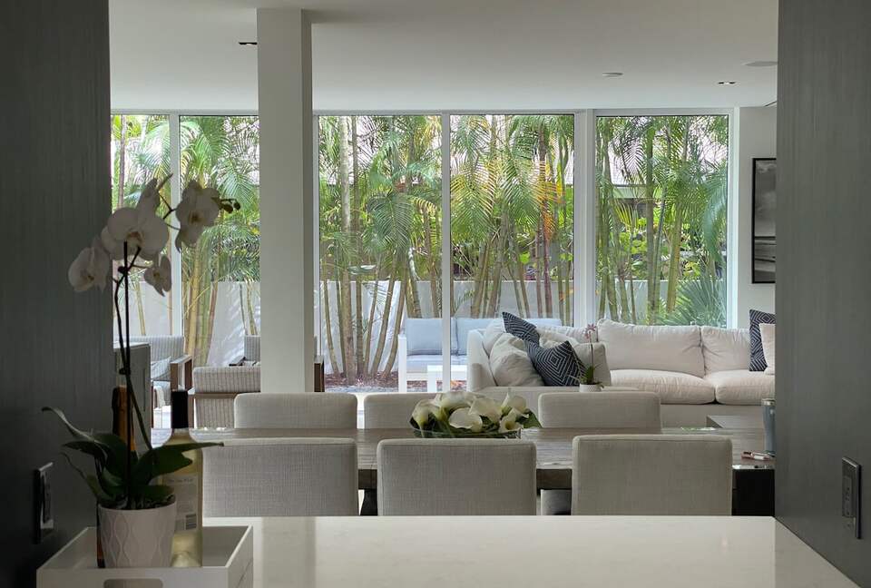 Modern Delray Getaway | Private Pool | Walk to Beach - Delray Beach, Florida