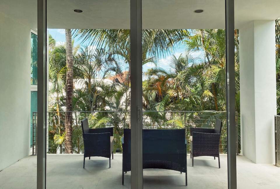 Modern Delray Getaway | Private Pool | Walk to Beach - Delray Beach, Florida