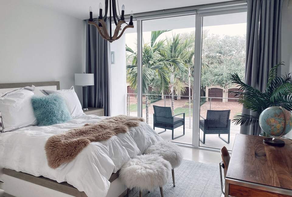 Modern Delray Getaway | Private Pool | Walk to Beach - Delray Beach, Florida