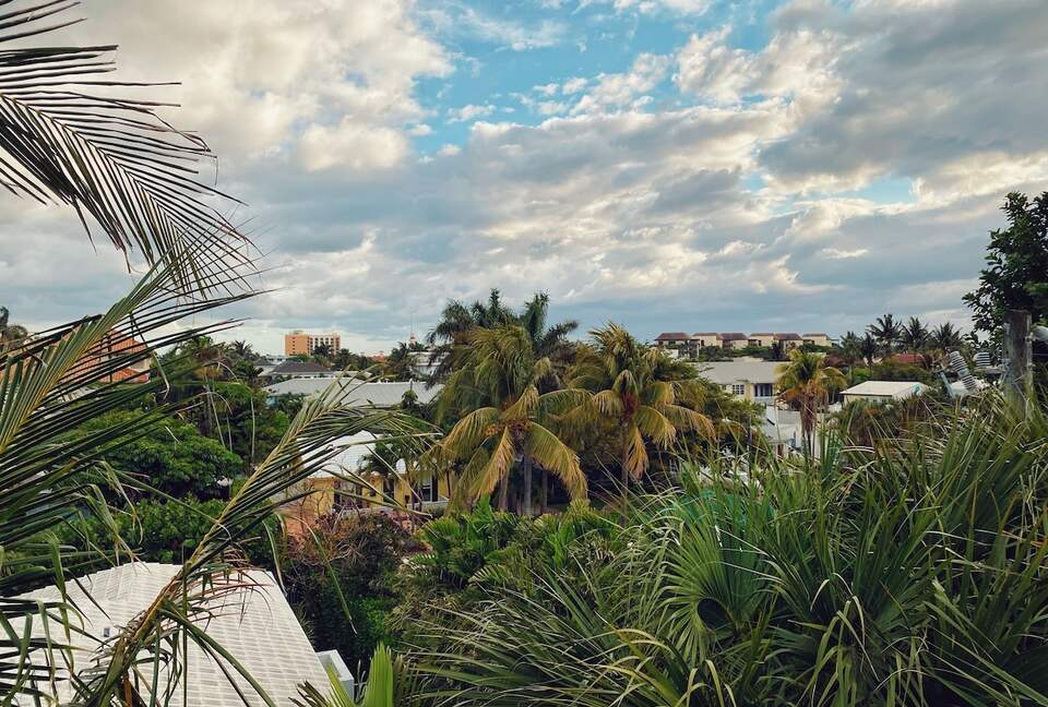 Modern Delray Getaway | Private Pool | Walk to Beach - Delray Beach, Florida