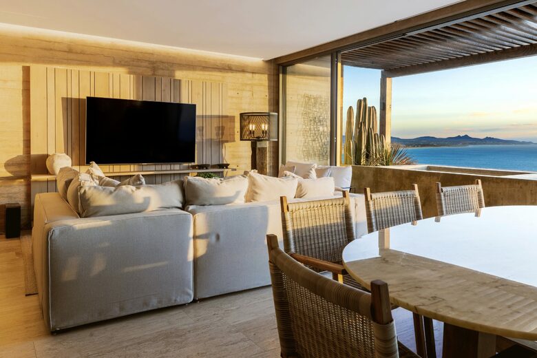 The Break - Los Cabos, Mexico