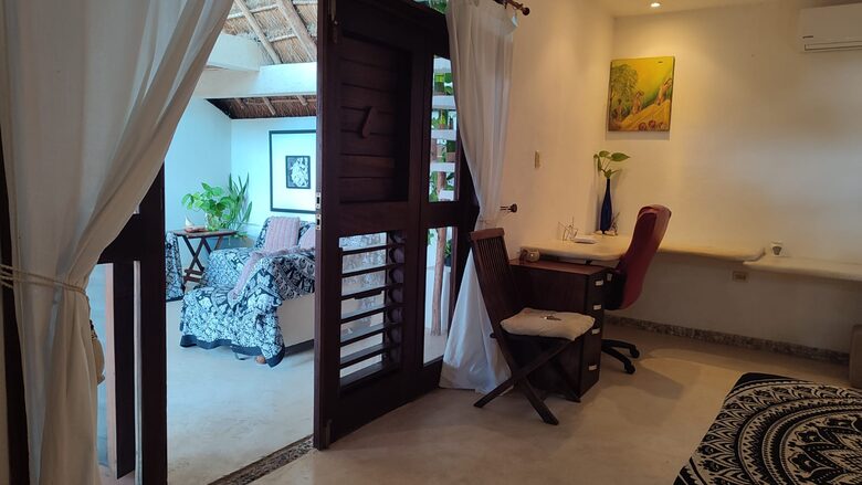 Luxury Penthouse 2 Blocks from the Beach and 5th Ave. - Playa del Carmen, Mexico