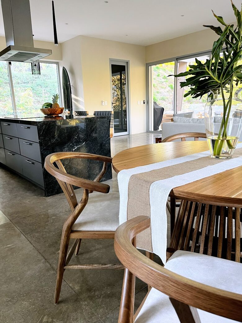 Modern Costa Rica Getaway - Black Beauty, Costa Rica