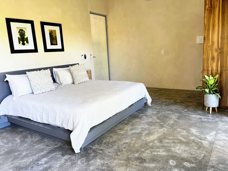 Modern Costa Rica Getaway - Black Beauty, Costa Rica