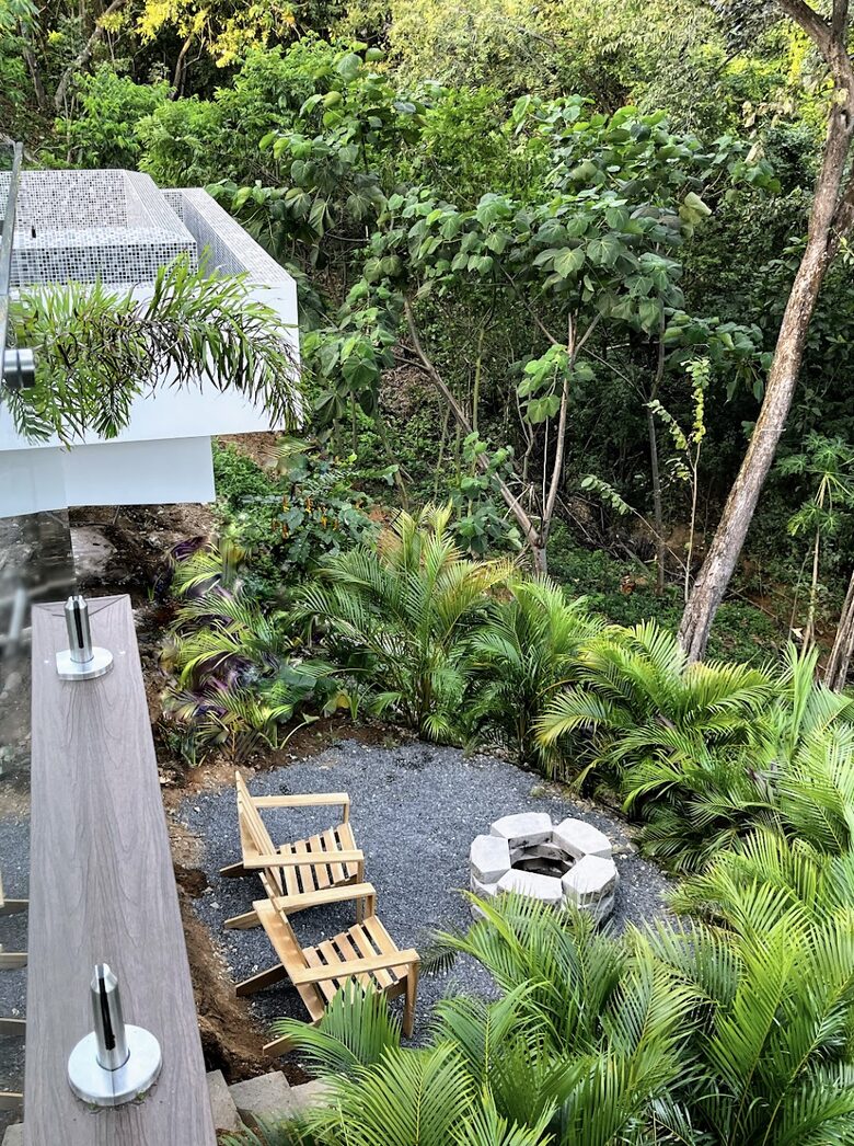 Modern Costa Rica Getaway - Black Beauty, Costa Rica