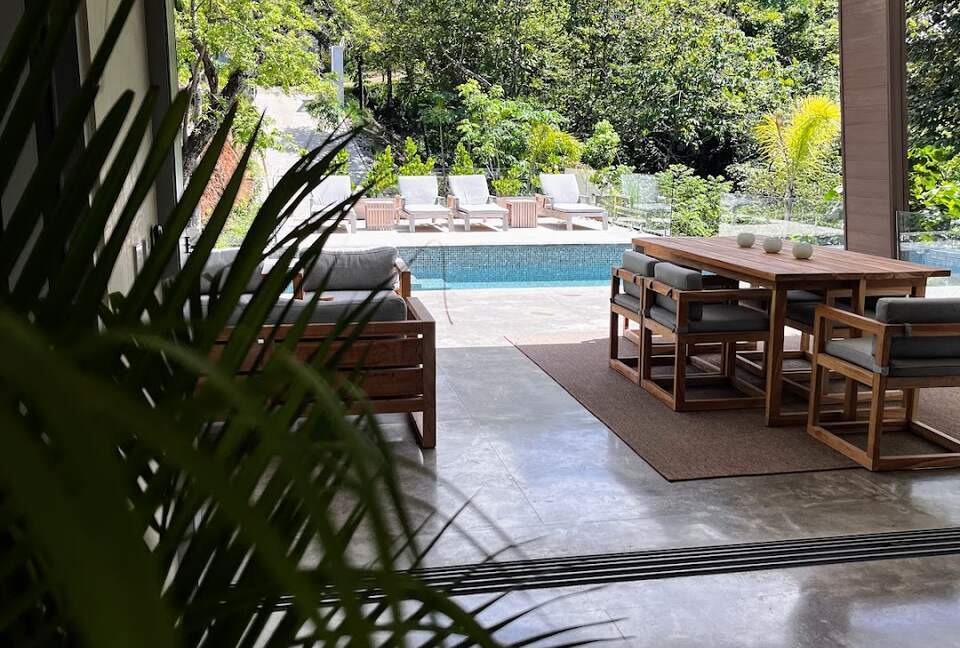 Modern Costa Rica Getaway - Black Beauty, Costa Rica