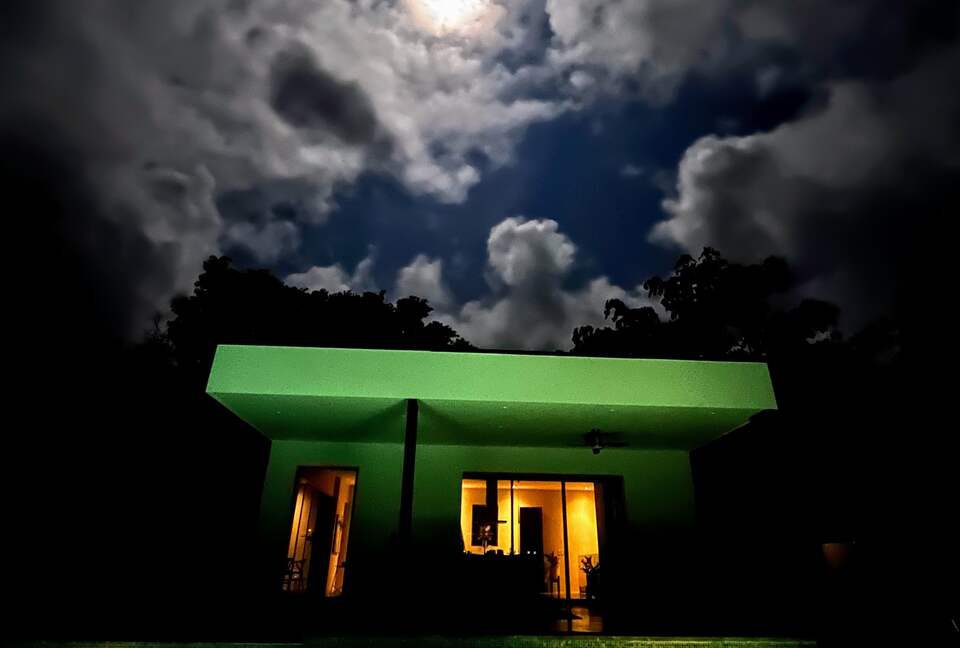 Modern Costa Rica Getaway - Black Beauty, Costa Rica