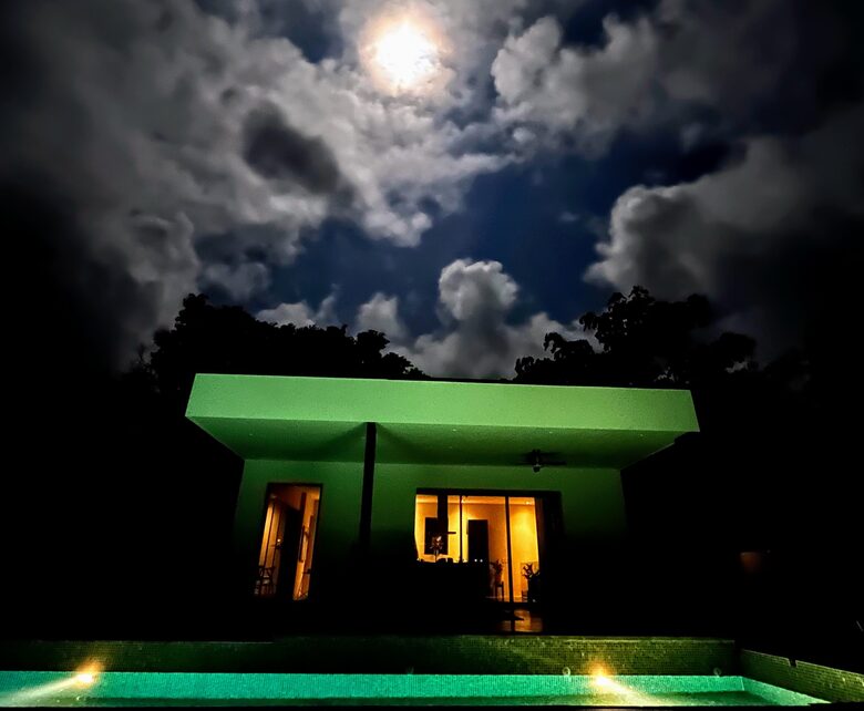 Modern Costa Rica Getaway - Black Beauty, Costa Rica