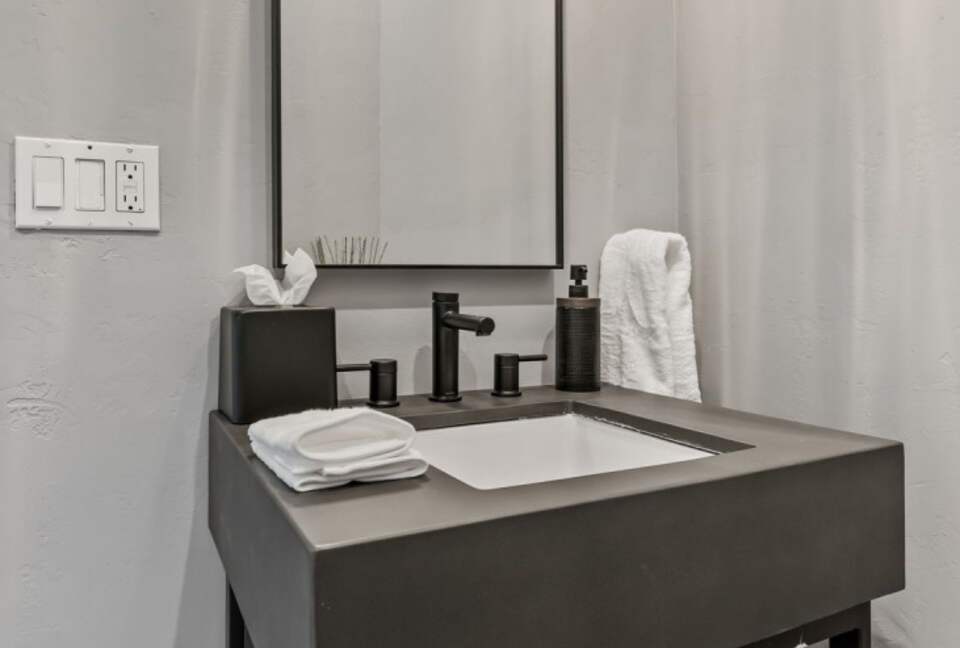 Oak & Ocean Ranch - Ojai, California