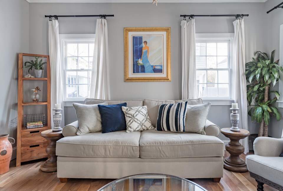 Historic Gem Walking Distance to King St - Charleston, South Carolina