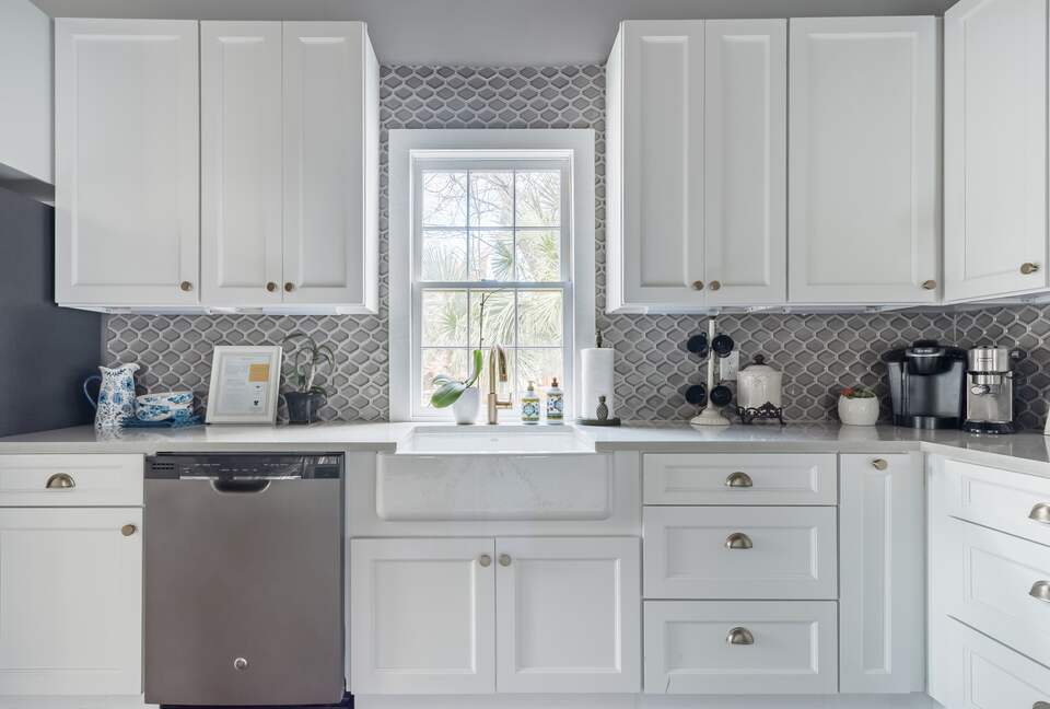 Historic Gem Walking Distance to King St - Charleston, South Carolina