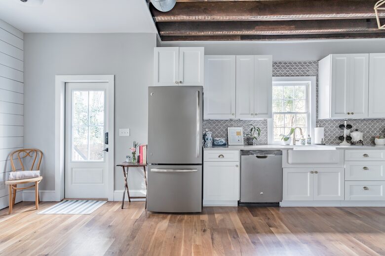 Historic Gem Walking Distance to King St - Charleston, South Carolina