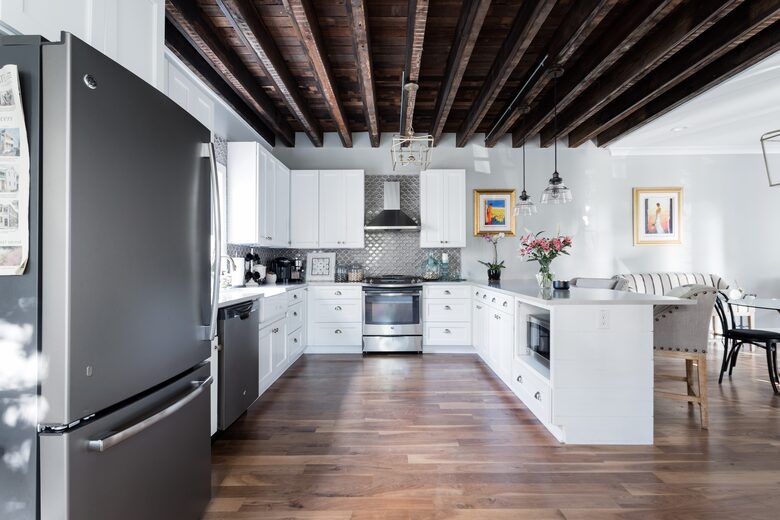 Historic Gem Walking Distance to King St - Charleston, South Carolina