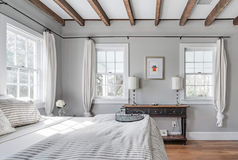 Historic Gem Walking Distance to King St - Charleston, South Carolina