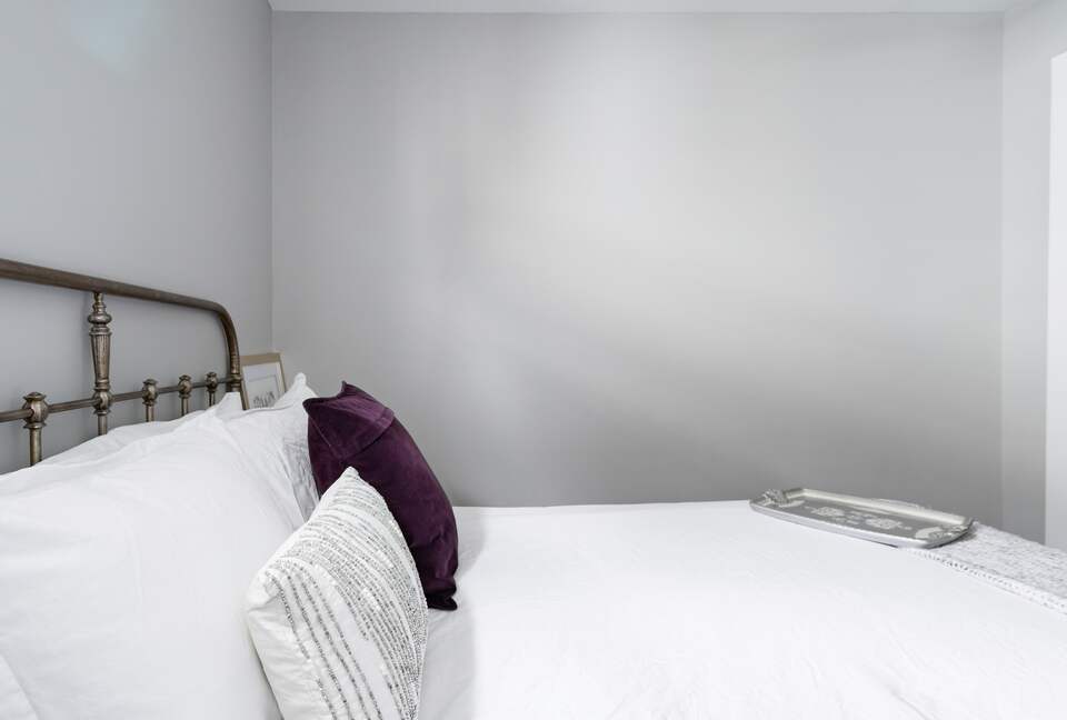 Historic Gem Walking Distance to King St - Charleston, South Carolina